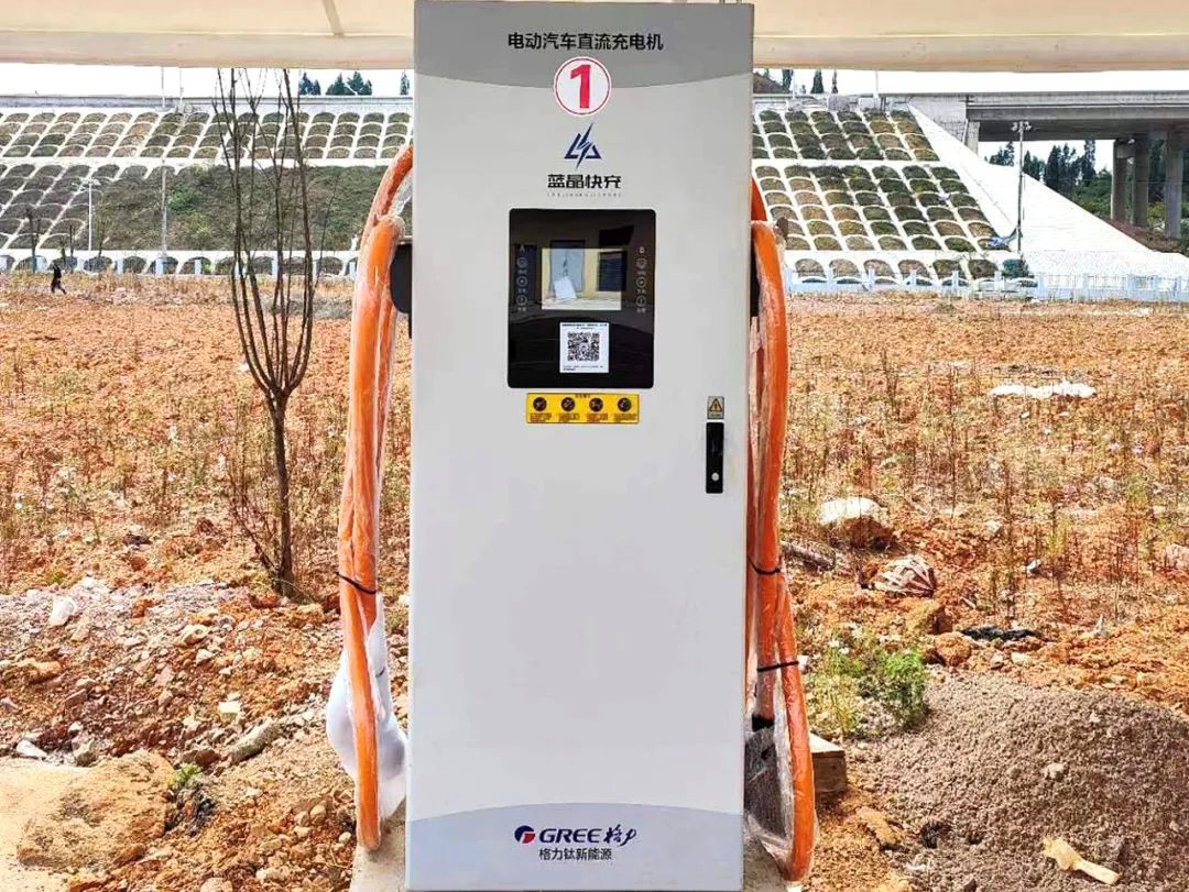 1706856717140541.jpg 22.jpg